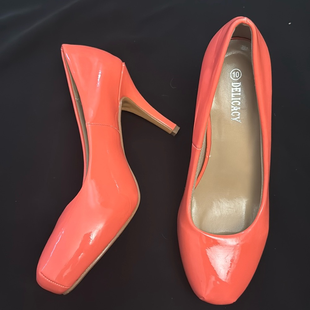 Sherbet Orange Pumps! Sz 10
